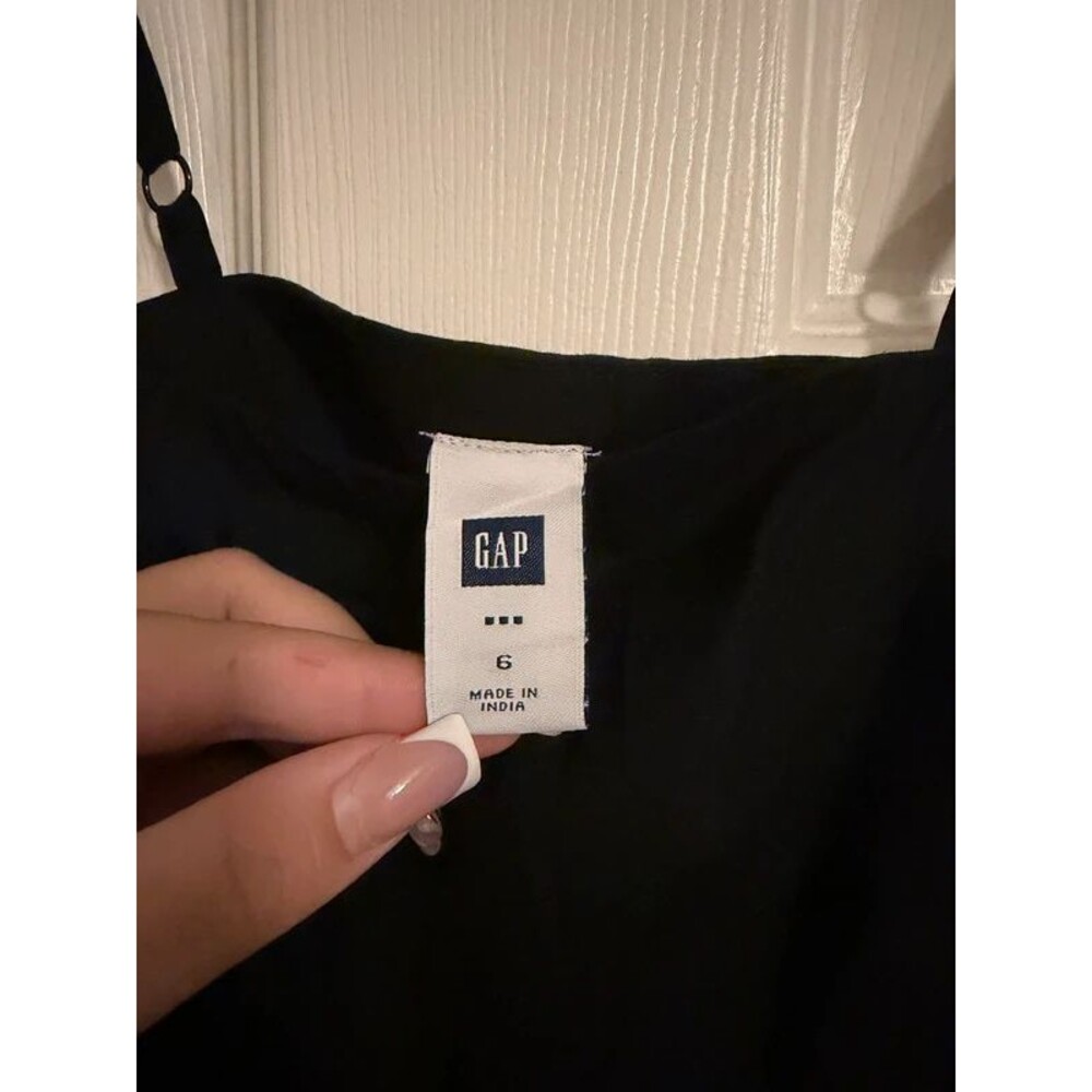 GAP Ruffle Dress - Picture 4 of 4